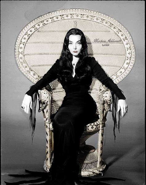 foto de morticia addams|Morticia Addams .